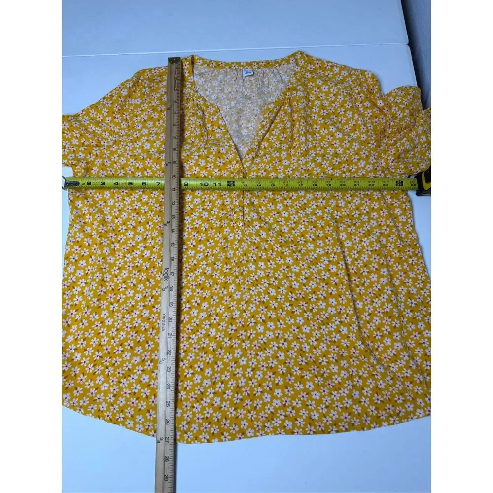Old Navy Women’s Yellow Floral Blouse Size XL Rayon Long Sleeve Boho Peasant Top - Picture 7 of 9